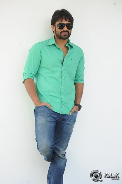 Sai-Dharam-Tej-Interview-About-Pilla-Nuvvu-Leni-Jeevitham